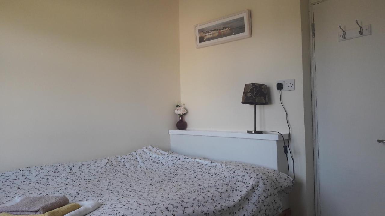 Budget Accommodation - Knocknacarra, Galway Exterior photo